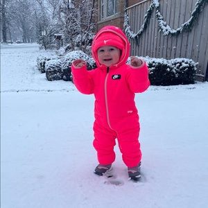 Nike snow suit w/ hat & mittens